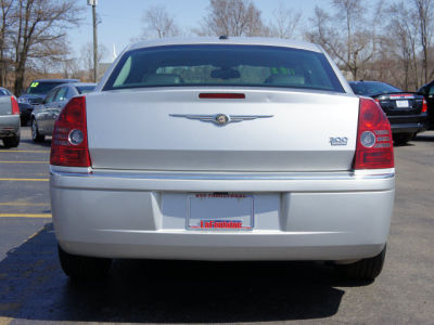 2010 Chrysler 300  Limited