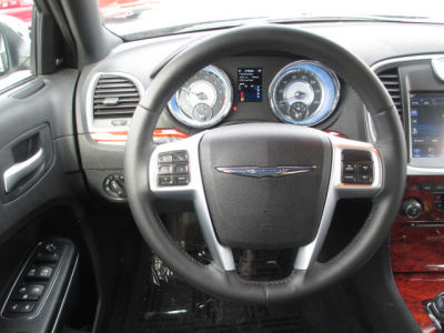 2012 Chrysler 300  Limited