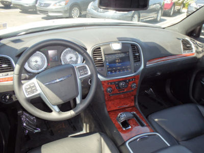 2012 Chrysler 300  Limited