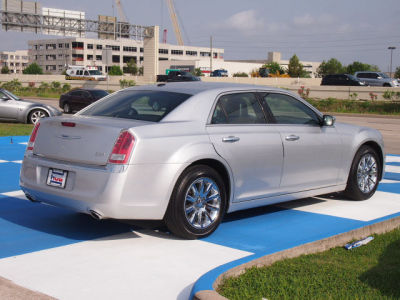 2012 Chrysler 300  Limited