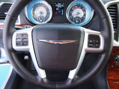 2012 Chrysler 300  Limited