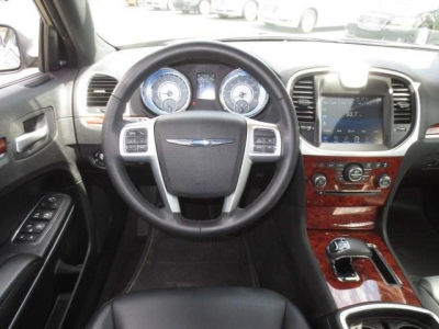 2012 Chrysler 300  Limited