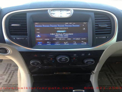 2012 Chrysler 300  Limited