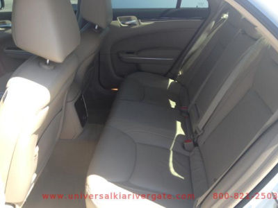 2012 Chrysler 300  Limited