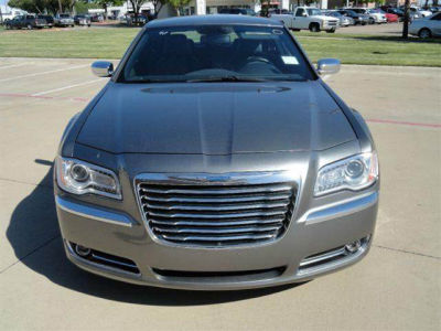 2012 Chrysler 300  Limited