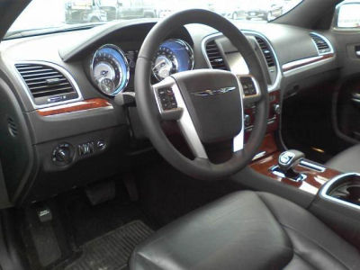2013 Chrysler 300  Base