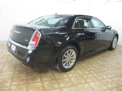 2011 Chrysler 300  Limited