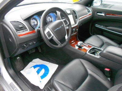 2012 Chrysler 300  Limited