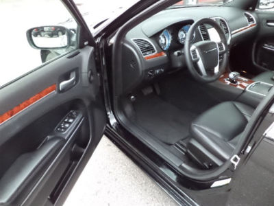 2012 Chrysler 300  Limited