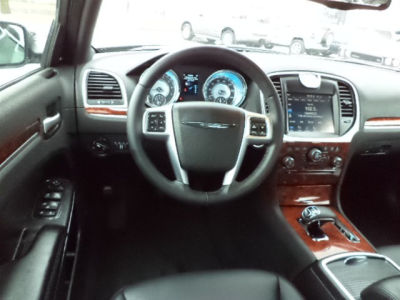 2012 Chrysler 300  Limited