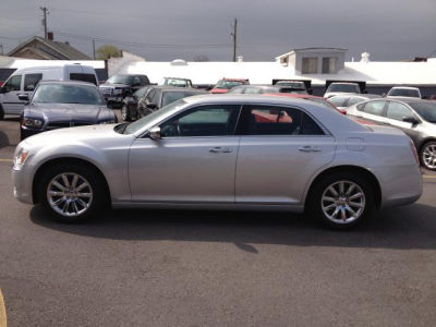 2012 Chrysler 300  Limited