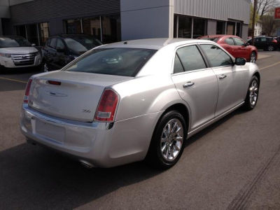 2012 Chrysler 300  Limited