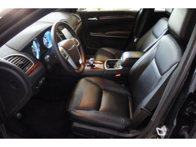 2012 Chrysler 300  Limited