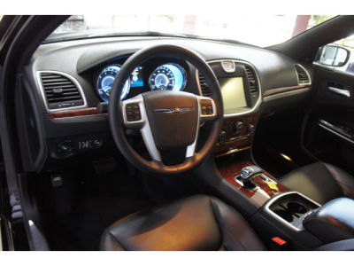 2012 Chrysler 300  Limited