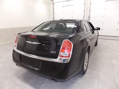 2012 Chrysler 300  Limited