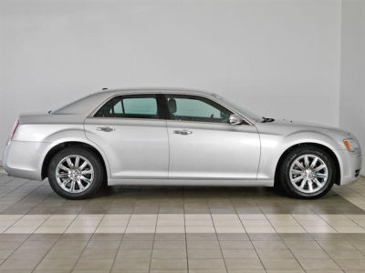 2012 Chrysler 300  Limited