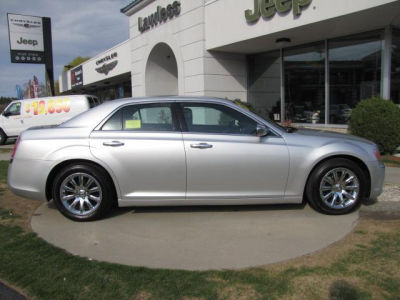 2012 Chrysler 300  Limited