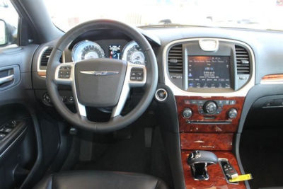 2012 Chrysler 300  Limited