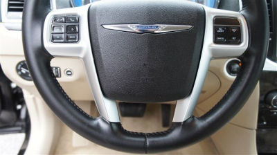 2012 Chrysler 300  Limited