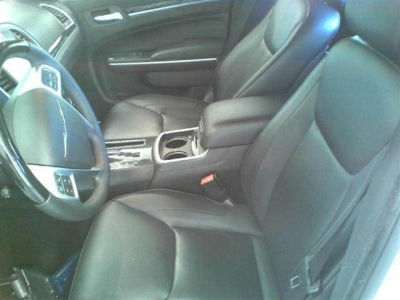 2012 Chrysler 300  Limited