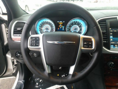 2012 Chrysler 300  Limited