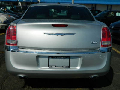 2012 Chrysler 300  Limited