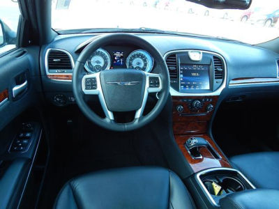 2012 Chrysler 300  Limited