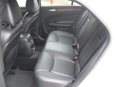 2012 Chrysler 300  Limited