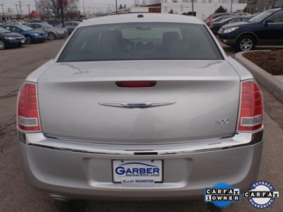 2012 Chrysler 300  Limited