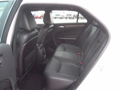 2012 Chrysler 300  Limited