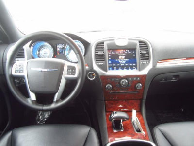 2012 Chrysler 300  Limited
