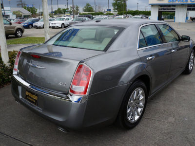 2012 Chrysler 300  Limited
