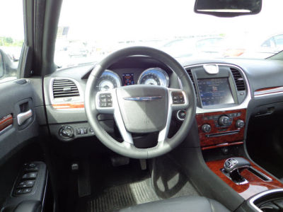 2012 Chrysler 300  Limited