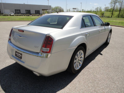 2012 Chrysler 300  Limited