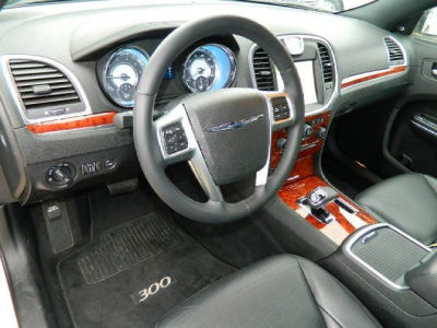 2012 Chrysler 300  Limited