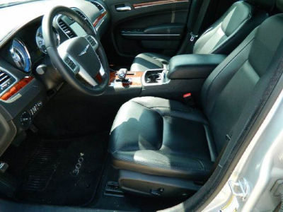 2012 Chrysler 300  Limited