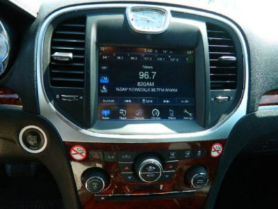 2012 Chrysler 300  Limited