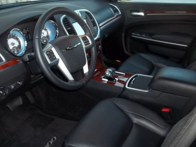2012 Chrysler 300  Limited