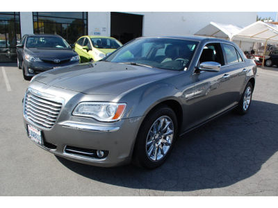 2012 Chrysler 300  Limited