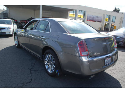 2012 Chrysler 300  Limited