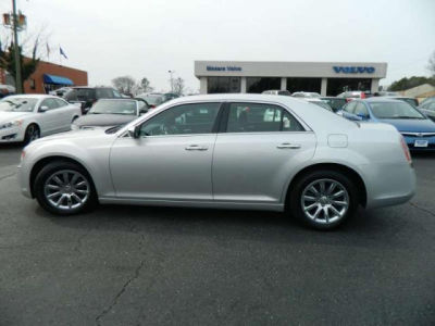 2012 Chrysler 300  Limited