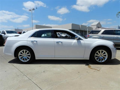 2012 Chrysler 300  Limited