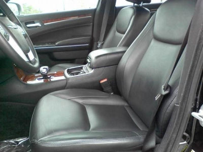 2012 Chrysler 300  Limited