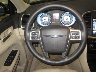 2011 Chrysler 300  Limited