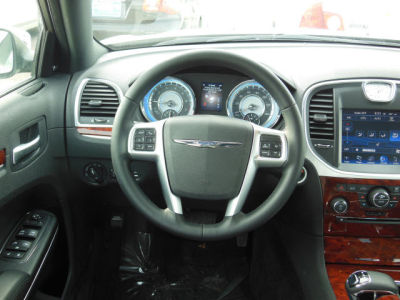 2012 Chrysler 300  Limited