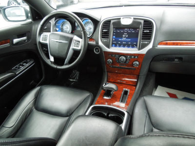 2012 Chrysler 300  Limited