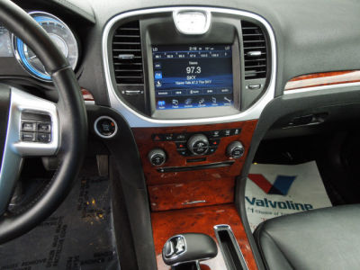 2012 Chrysler 300  Limited