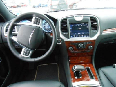 2012 Chrysler 300  Limited