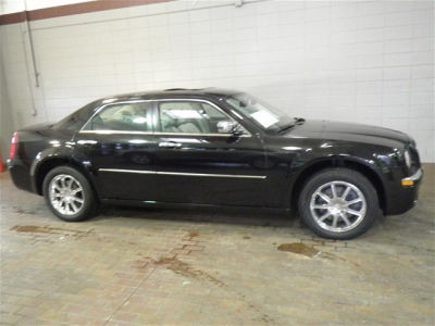 2010 Chrysler 300  Limited