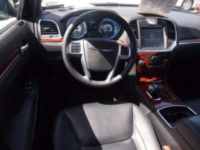 2012 Chrysler 300  Limited